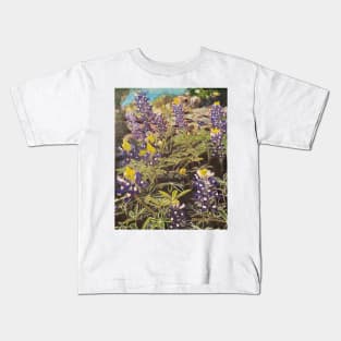 Texas Bluebonnet Season Kids T-Shirt